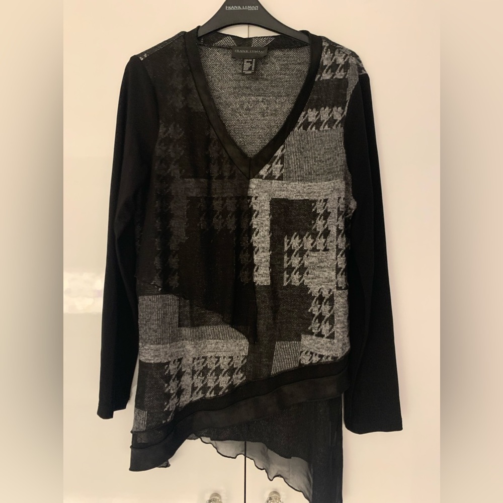 Fun gray/black sweater with loads of detail!